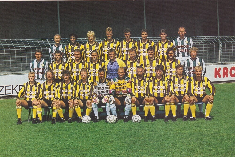 Teamfoto BV Veendam in stadion
